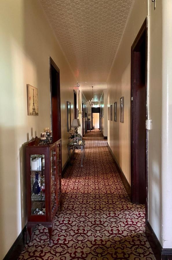 Neath Hotel Bagian luar foto